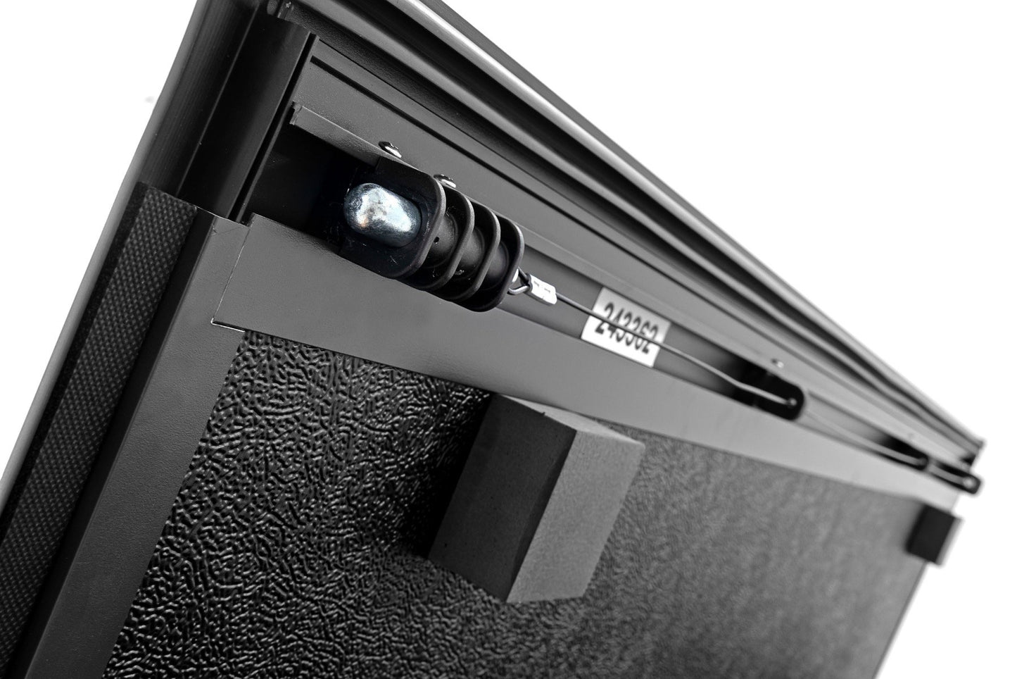 Hard Low Profile Bed Cover | 6'7" Bed | Ford F-150 2WD/4WD (2015-2020)