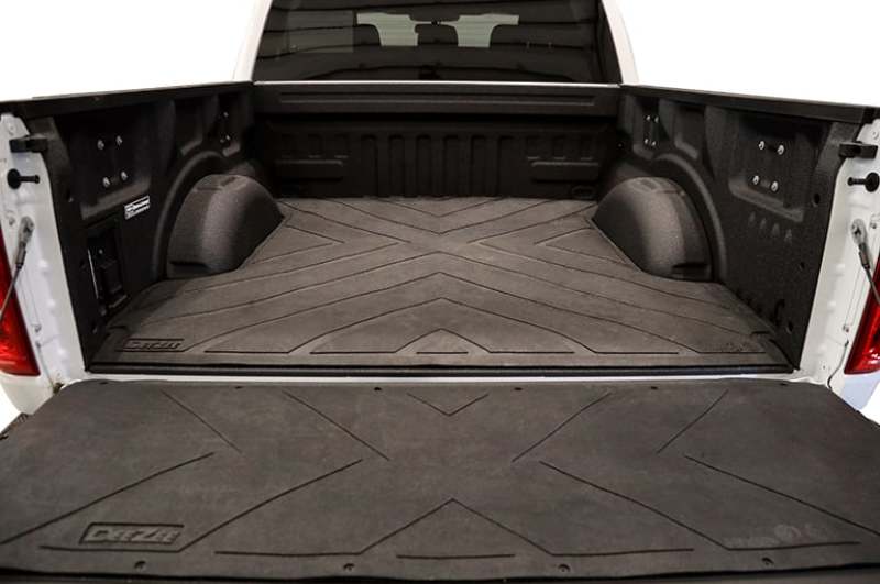Dee Zee 02-09 Dodge Ram Heavyweight Bed Mat - Custom Fit 6 1/2Ft Bed