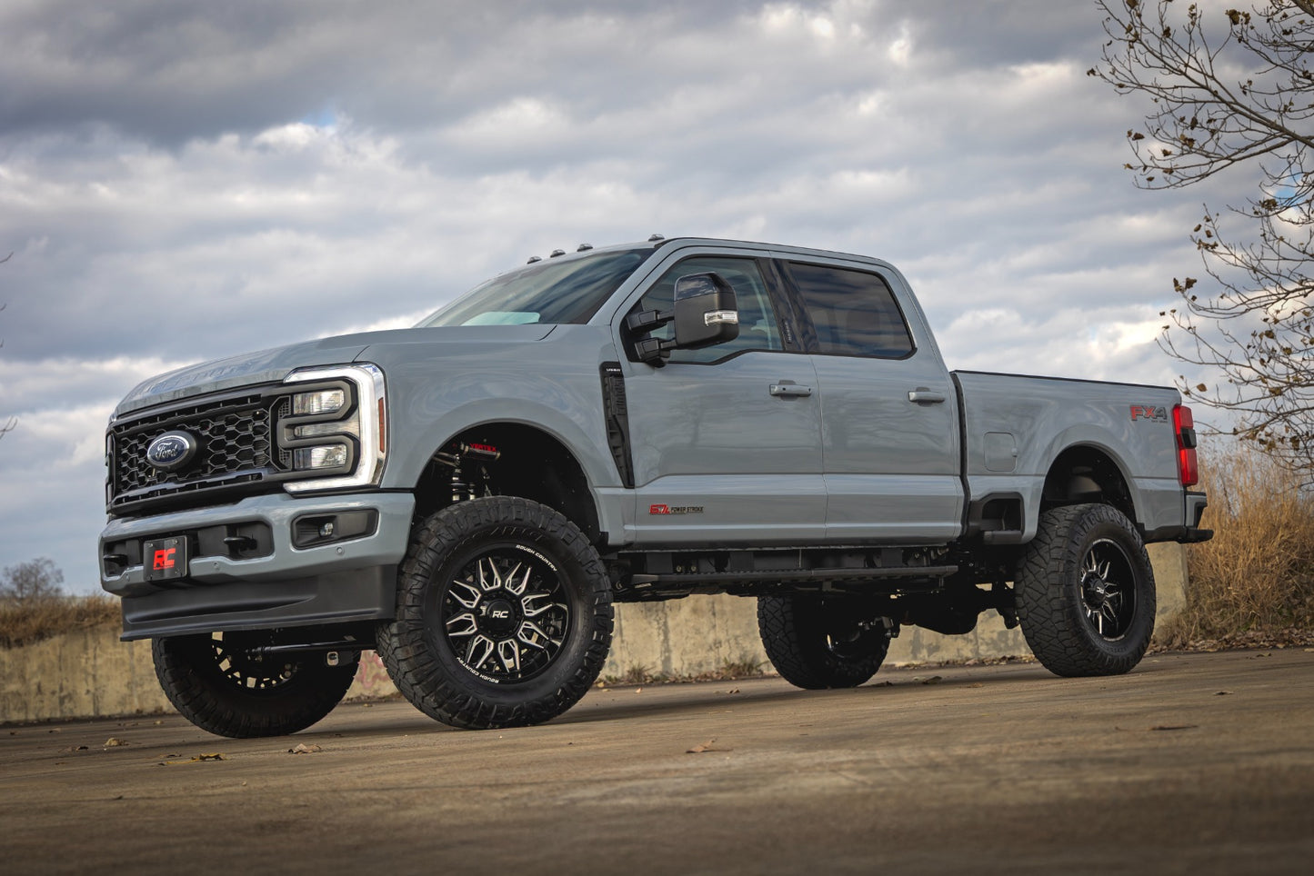 4.5 Inch Lift Kit | Radius Arm | Diesel | M1 | Ford F-250/F-350 Super Duty (23-26)