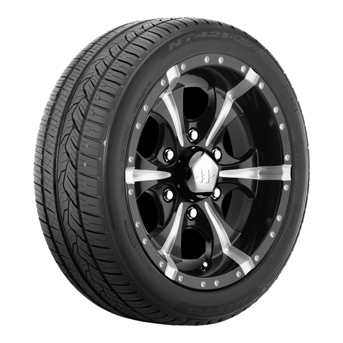 Nitto NT421Q 255/50R19 107V XL 29 Tires