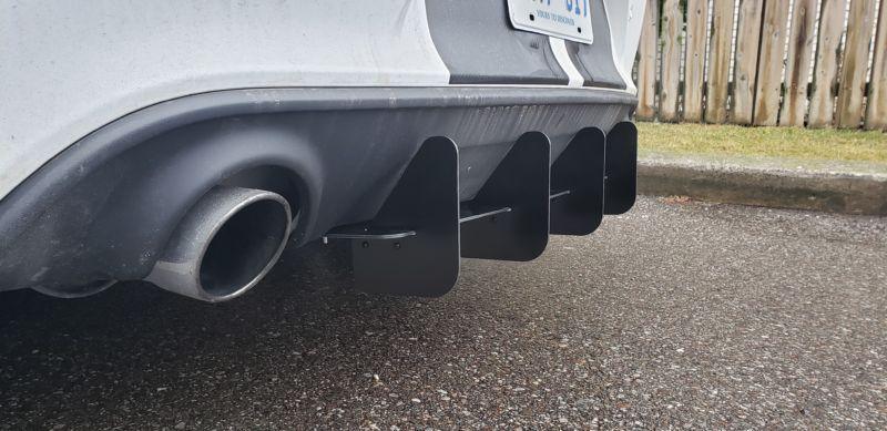 2015+Dodge Charger SCAT PACK/hellcat/daytona 392/srt 392 Rear Diffuser version 2 + Rear Corner spats