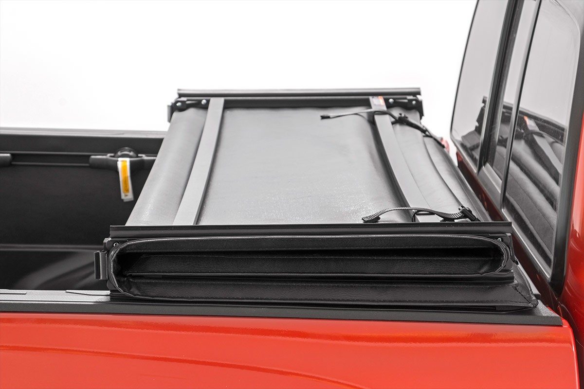 Bed Cover | Tri Fold | Soft | 6'7" Bed | Chevy/GMC 1500 Truck 2WD/4WD
