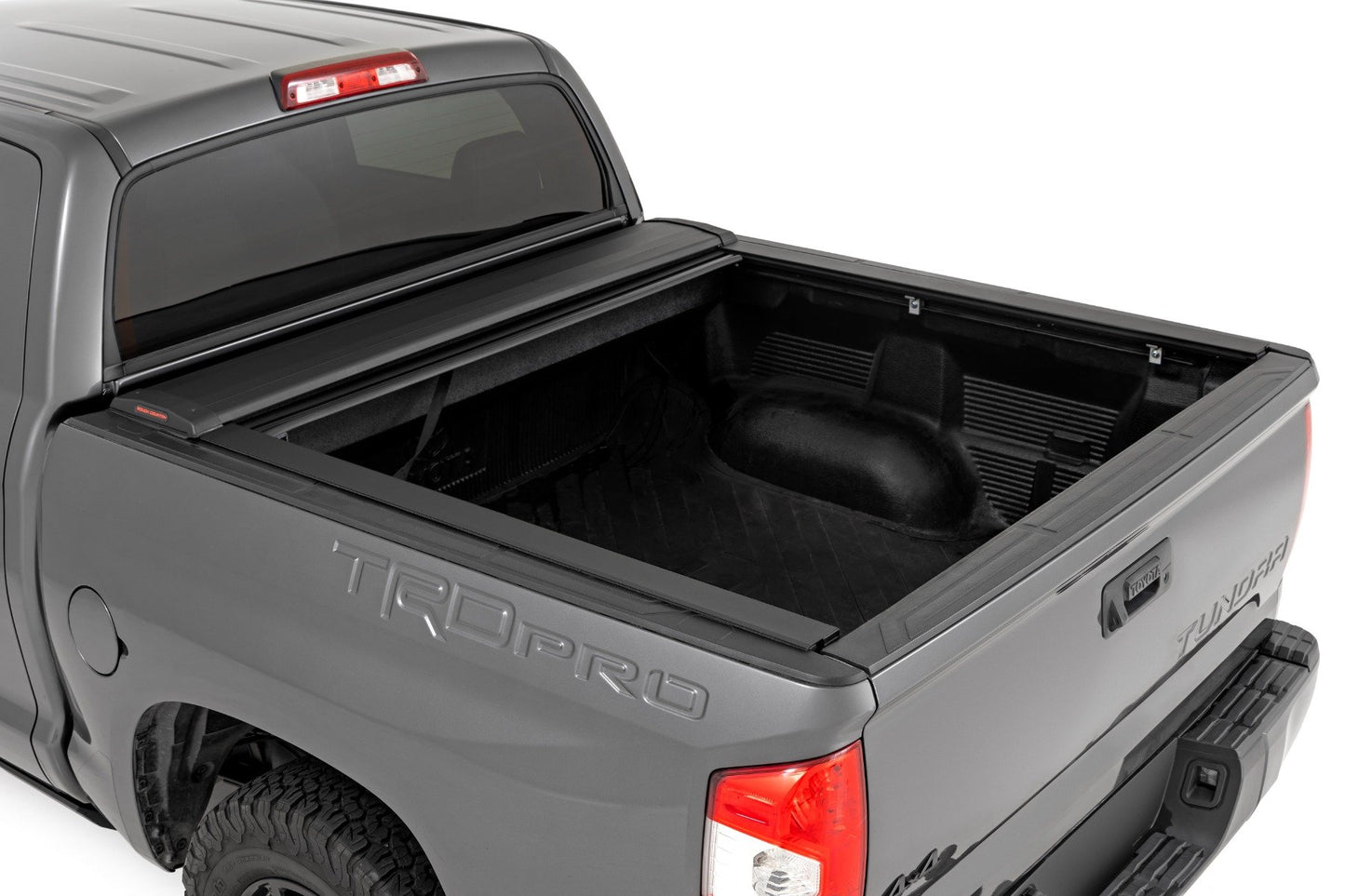 Retractable Bed Cover | 5'7" Bed | Toyota Tundra (07-21)