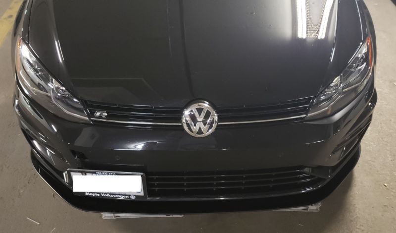 2018-2021 Volkswagen Golf R MK7.5 2PC Front Splitter