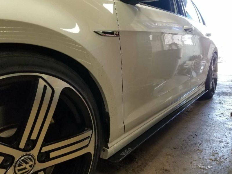 2016-2017 Volkswagen Golf R MK7 2PC Side Splitters
