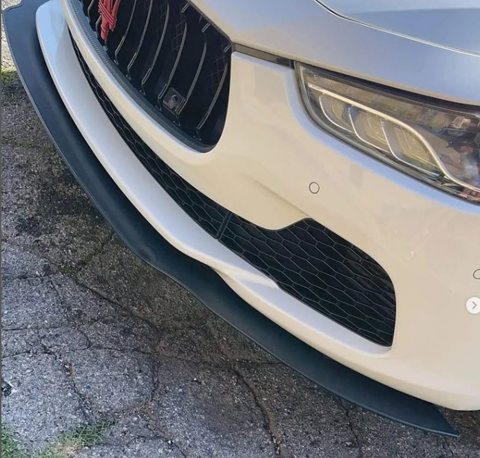 2014-2017 Maserati Ghibli 2PC Front Splitter