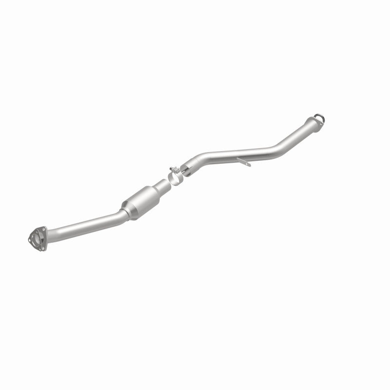 MagnaFlow Direct Fit Catalytic Converter 2014-2015 Forester H4 2.5 OEM Underbody