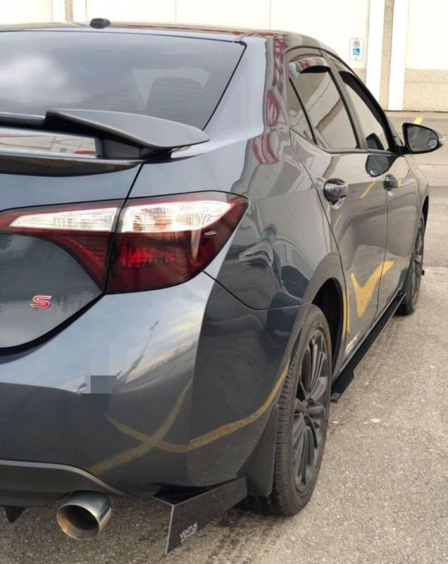 2014-2016 Toyota Corolla 2PC Side Splitters