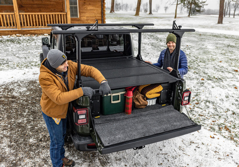 BAK 19-25 GM Silverado/Sierra 6.7ft. Bed 1500 (New Body) BAKFlip MX4 TS