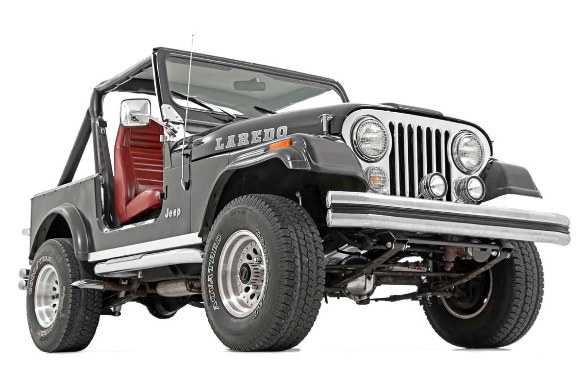 Front Shackle Reversal Kit | Jeep CJ5/CJ7 5 4WD (1976-1983)