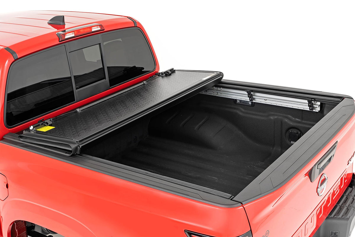 Hard Low Profile Bed Cover | 5' Bed| Cargo Mgmt | Nissan Frontier (05-21)