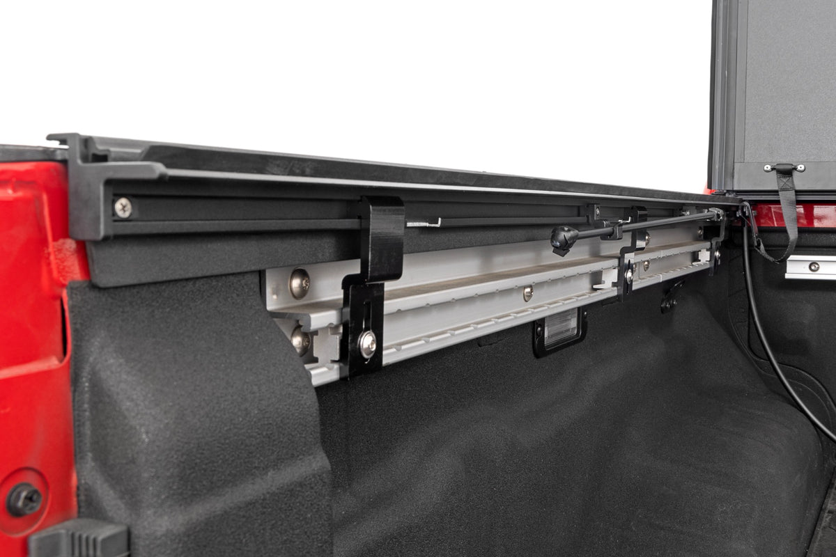 Hard Tri-Fold Flip Up Bed Cover | 5' Bed | Nissan Frontier (22-24)
