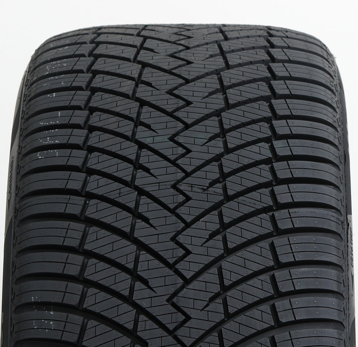 Pirelli Scorpion WeatherActive 225/55R18 98H