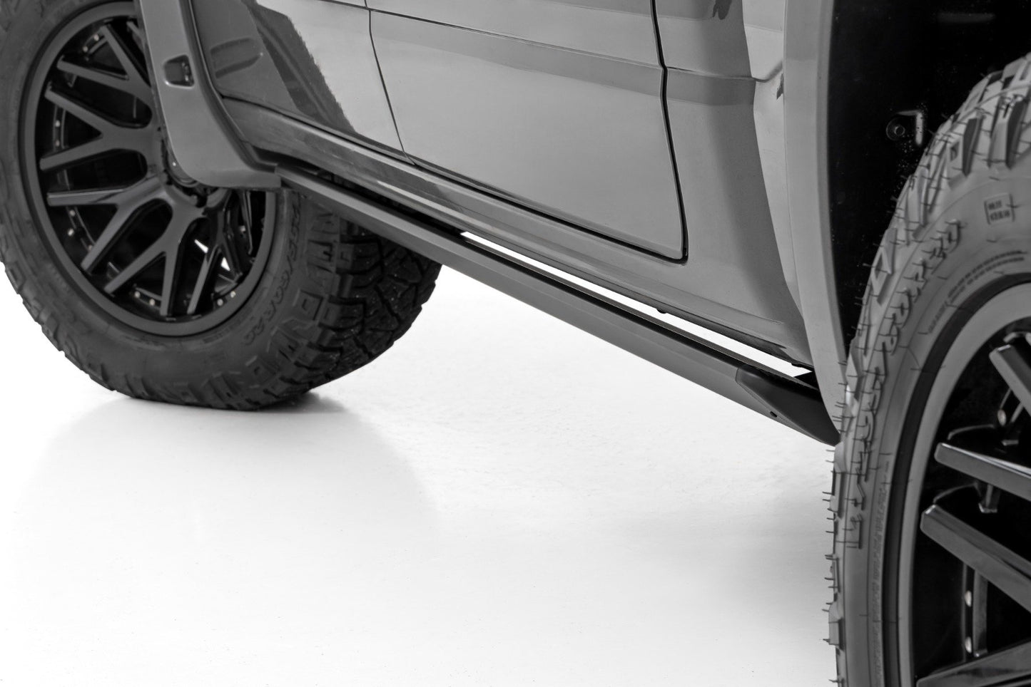 Power Running Boards | HT-Series | Crew Cab | Ram 2500/3500 (10-26)