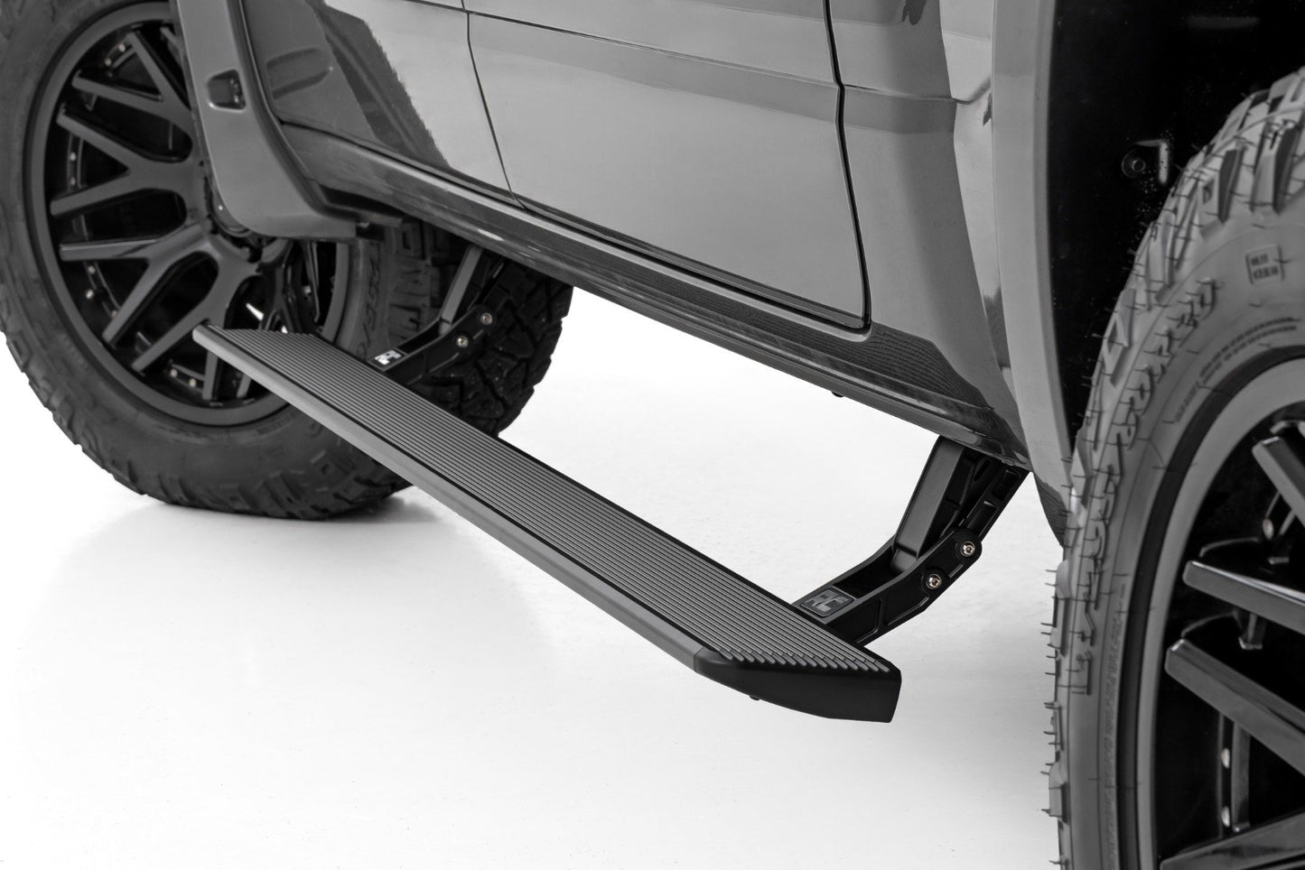 Power Running Boards | HT-Series | Crew Cab | Ram 2500/3500 (10-26)