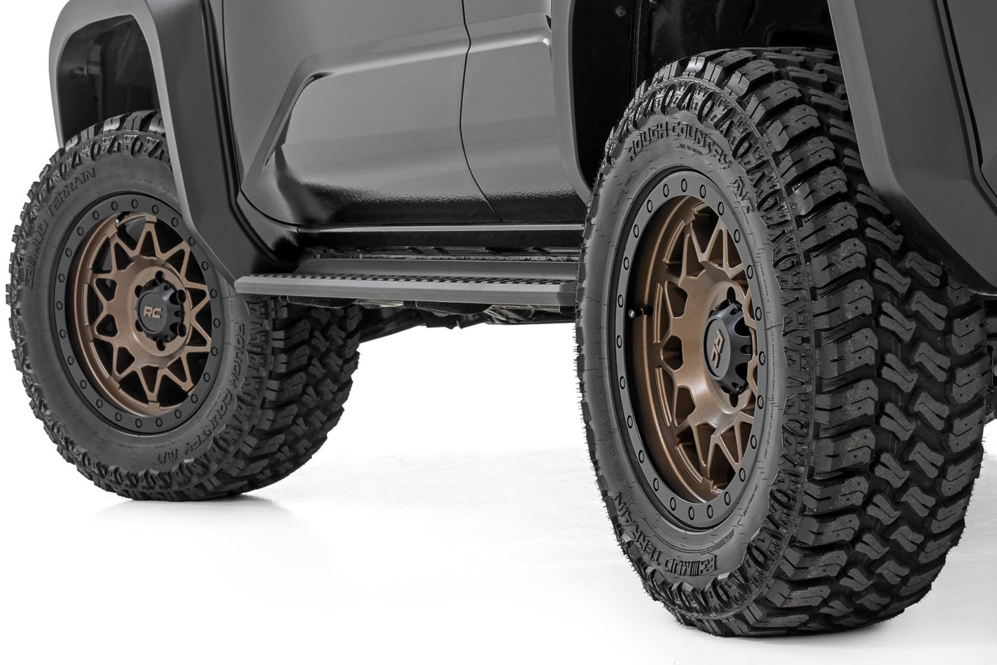 Rough Country 78 Series Wheel | Simulated Beadlock | Bronze/Black | 18x9 | 8x6.5 | -12mm