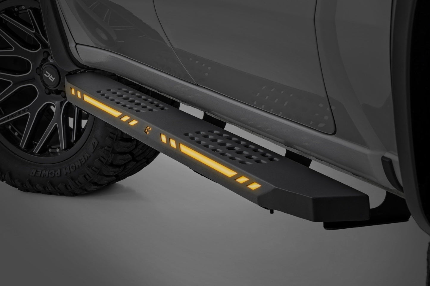 AC2 Running Boards | Amber/White | Crew Cab | Chevy/GMC 1500/2500HD/3500HD (19-26 & Refresh)