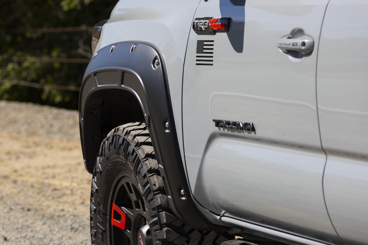 Fender Flares | Defender | 588 Electric Lime | Toyota Tacoma 2WD/4WD (16-23)