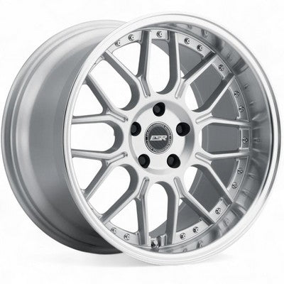 ESR Wheels CS18 Hyper Silver-Machined Lip 18x9.5 5x114.3 et35 cb72.6