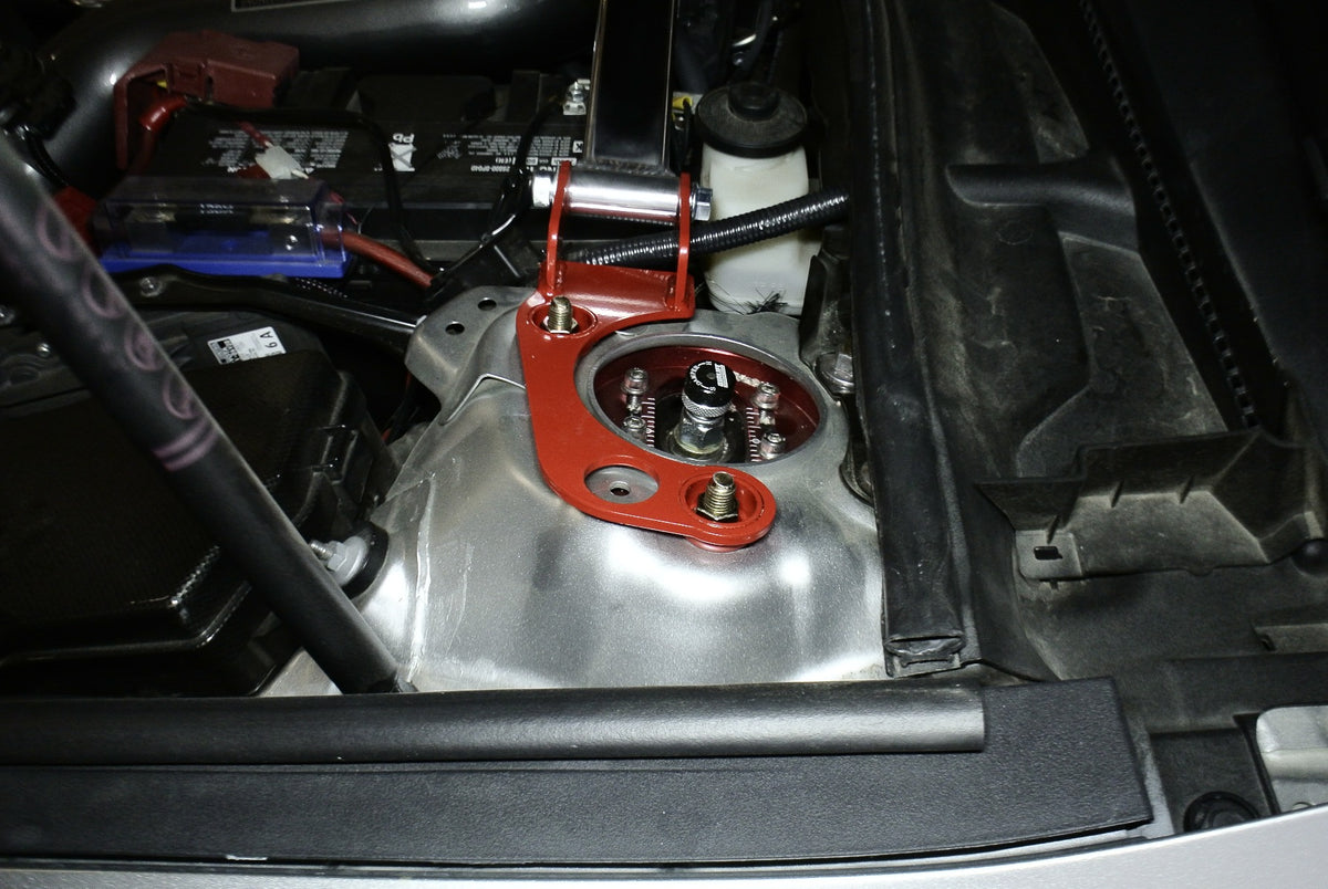 Toyota Camry 2025+ (Exc AWD / Incl FWD Hybrid) Race-Spec Front Upper Strut Bar – MR-SB-TCA18FU-1P