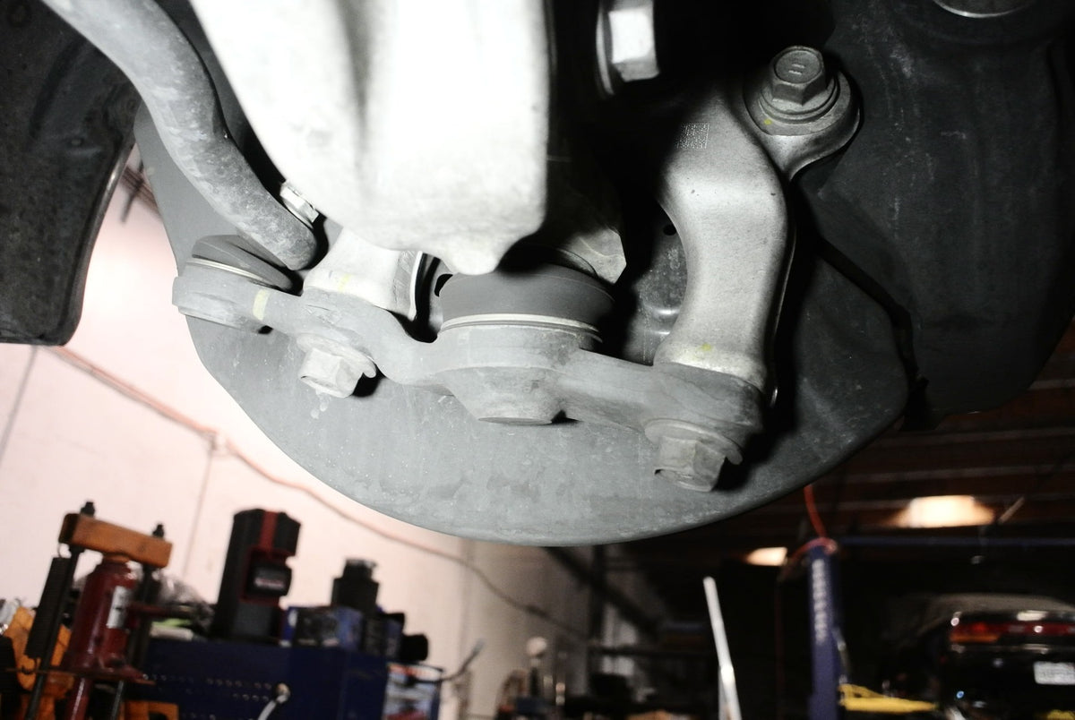 Lexus GS 450H 2014+ Front Roll Center Adjuster – MRS-LX-0550