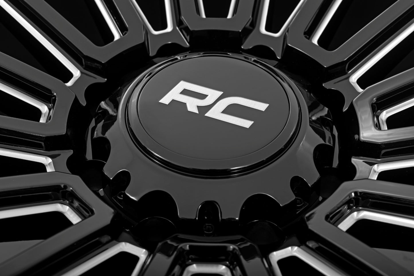Rough Country 97 Series Wheel | One-Piece | Gloss Black | 17x9 | 6x5.5 | +0mm