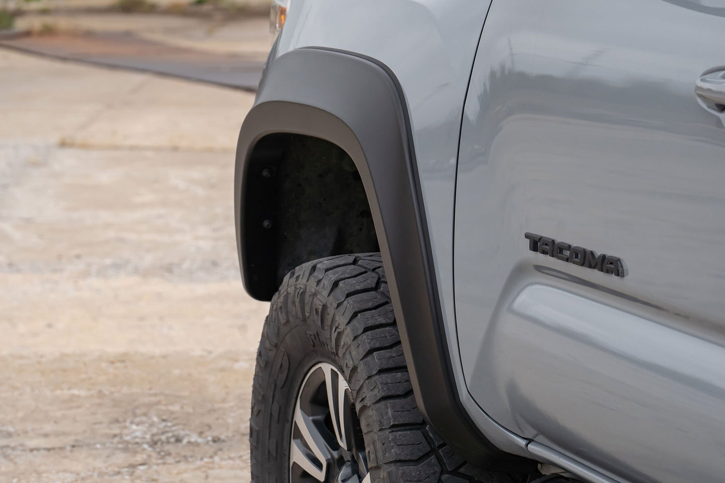 Fender Flares | Sport | O40 Super White | Toyota Tacoma 2WD/4WD (2016-2023)