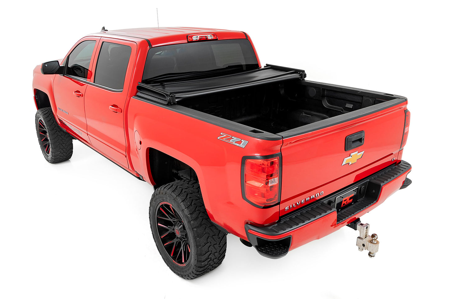 Bed Cover | Tri Fold | Soft | 5'9" Bed | Chevy/GMC 1500 (14-18)