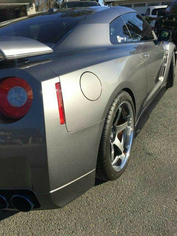 2009+ Nissan GTR r35 Side Splitters  Too Fast Autoparts