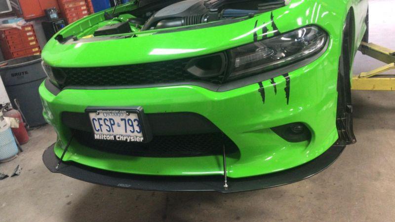 2015+ Dodge Charger SRT 392/HELLCAT/daytona 392/scat pack Front Splitter