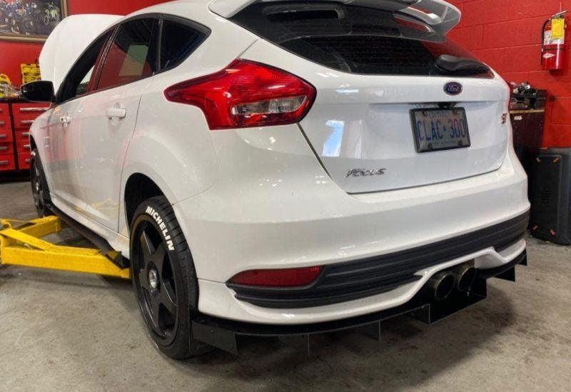 2015+ Ford Focus ST Side Splitters