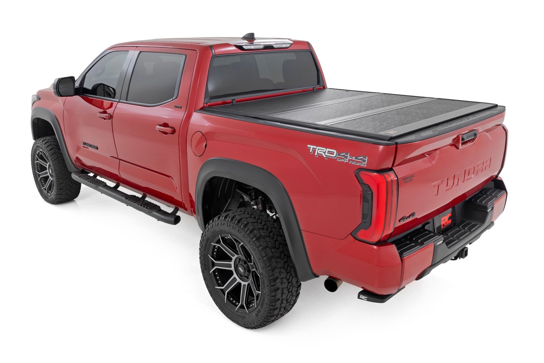Hard Low Profile Bed Cover | 5'7" Bed | Cargo Mgmt | Toyota Tundra (22-23)