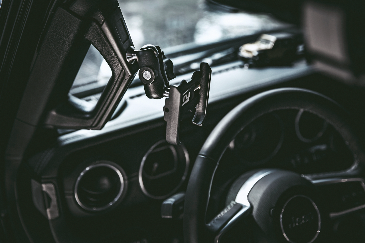 FuryGravity JL/JT A-PILLAR GRAB HANDLE MOUNT - Dash Mounts - DW-JW-FG-4216-07