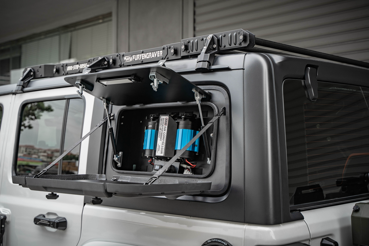 FuryGravity JLU CARBON FIBER WINDOW STORAGE, PASSENGER SIDE - Storage & Organization - DW-JW-FG-2412-03R