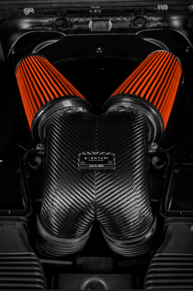 Eventuri Lamborghini Urus/ Audi RSQ8 SQ8 SQ7/ Porshe Cayenne Turbo GTS/S Carbon Intake