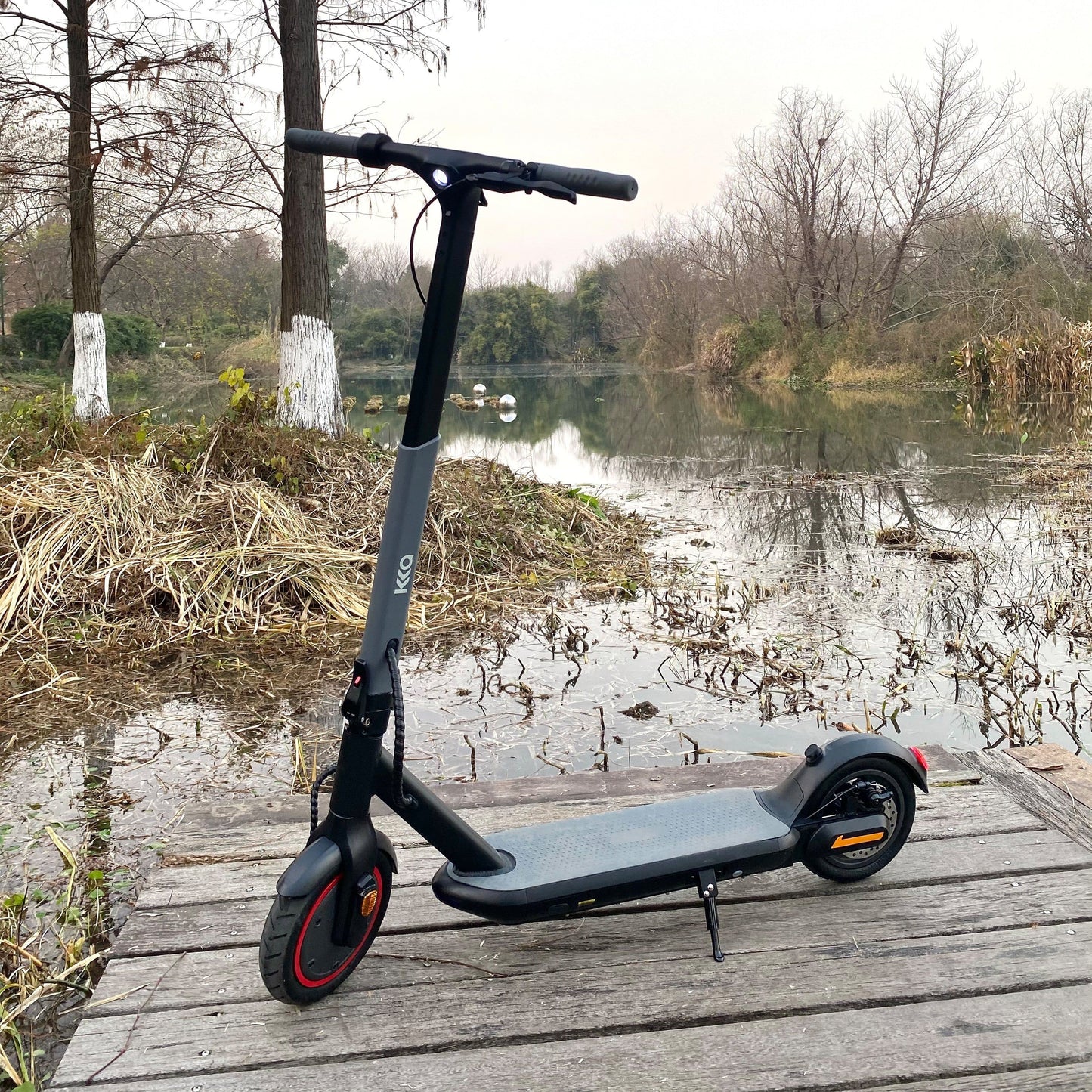 36V Freddo X1 E-Scooter. 350W motor, 16 mph, 8.5 inch tires, lightweight and foldable Kids Cars CA - Ride On Toys Store