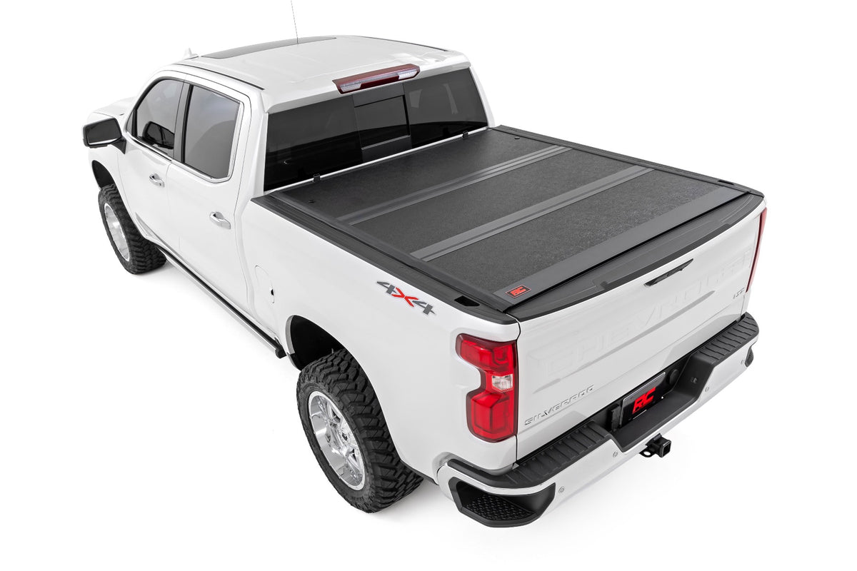 Hard Low Profile Bed Cover | 5'10" Bed | Chevy/GMC 1500 (19-23)