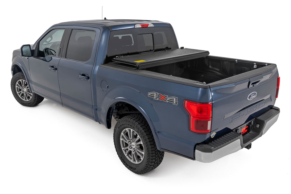 Hard Low Profile Bed Cover | 5'7" Bed | Ford F-150 (21-23)/F-150 Lightning (2022)