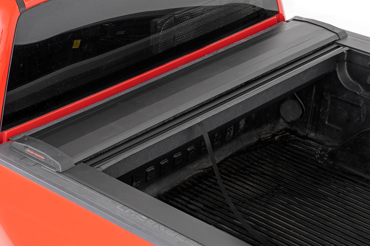 Retractable Bed Cover | 5'9" Bed | Chevy/GMC 1500 (04-18)