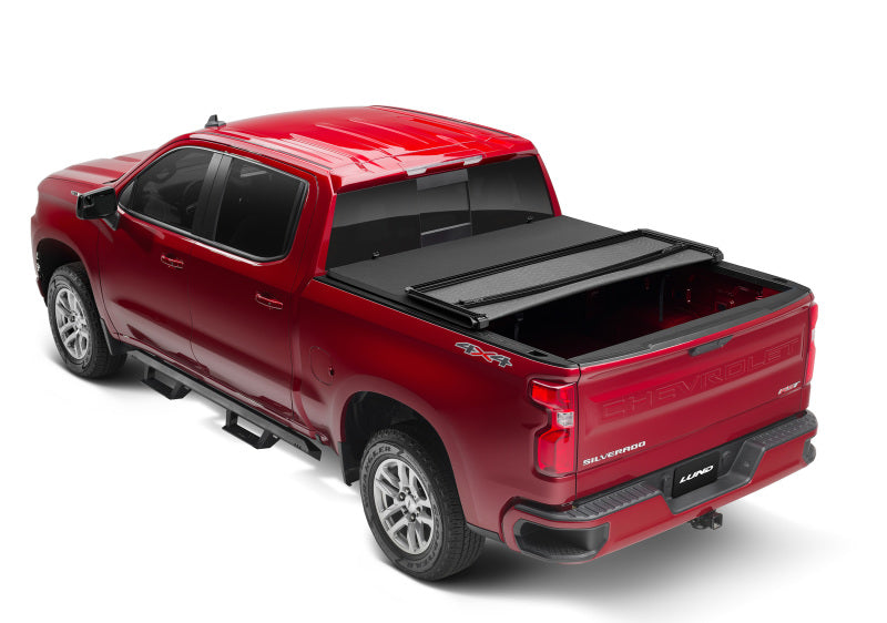 Lund 14-17 Chevy Silverado 1500 (6.5ft. Bed) Genesis Elite Tri-Fold Tonneau Cover - Black