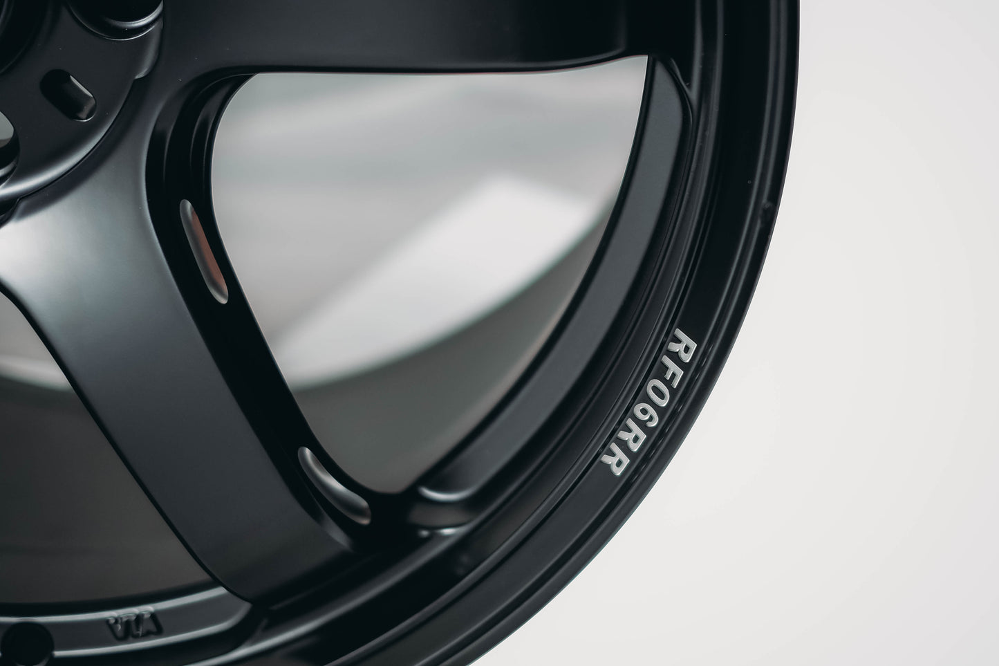 Superspeed Satin Bronze Flow Form RF06RR - 5x112