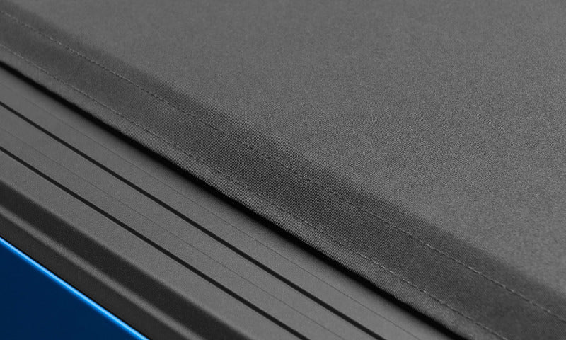 Lund 82-11 Ford Ranger (6ft. Bed) Genesis Elite Roll Up Tonneau Cover - Black
