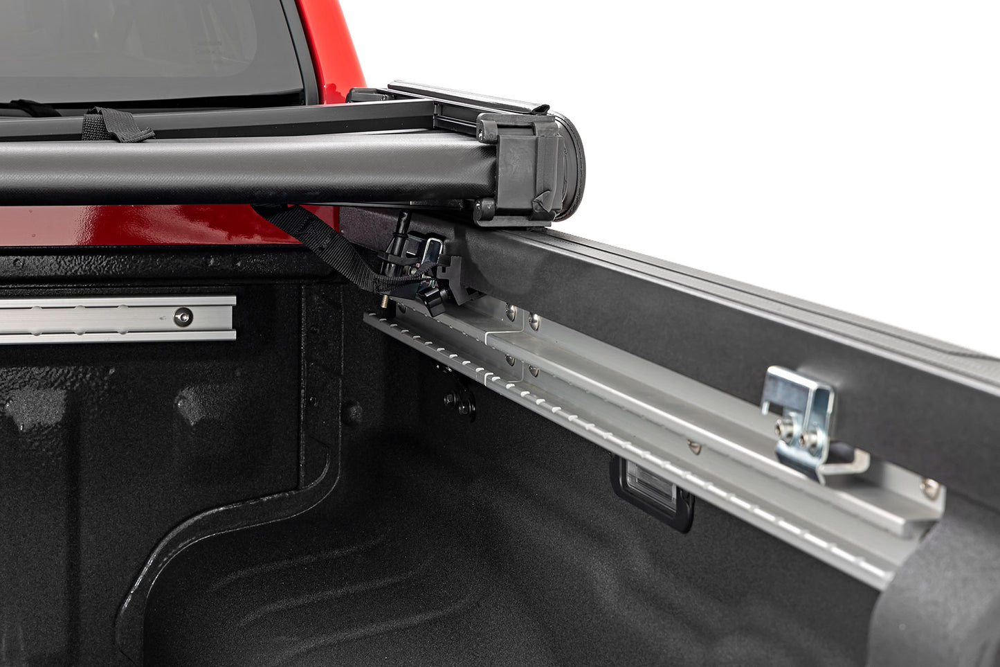 Soft Tri-Fold Bed Cover | 5' Bed | Nissan Frontier (05-21)