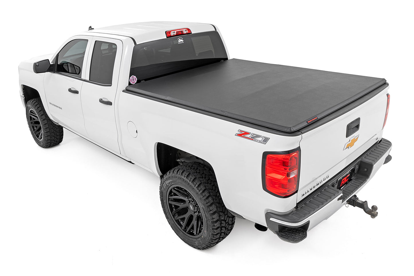 Bed Cover | Tri Fold | Soft | 6'7" Bed | Chevy/GMC 1500 (14-18)